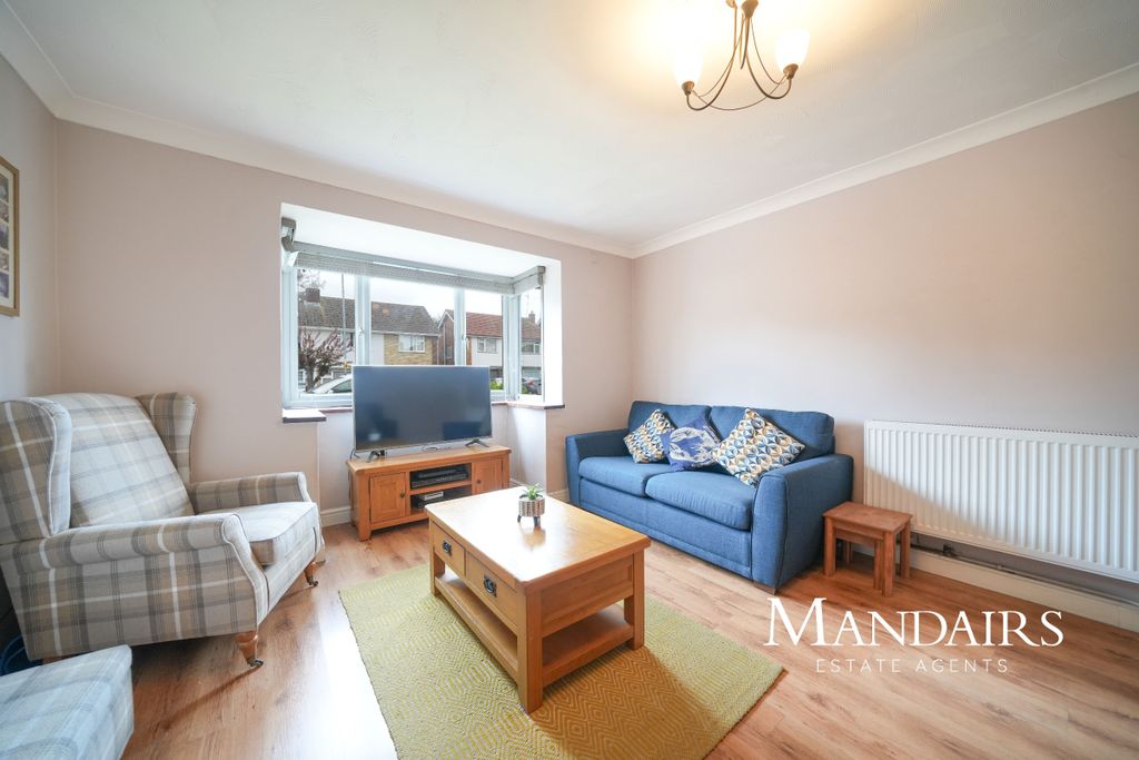 Property photo 2 of 36