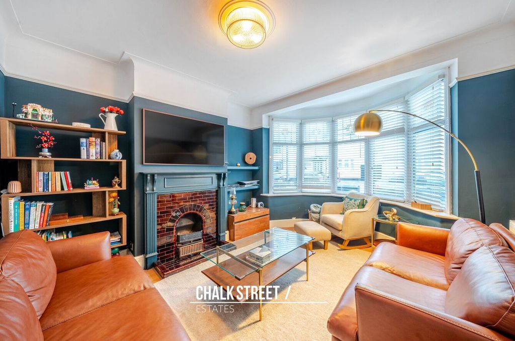 Property photo 2 of 21