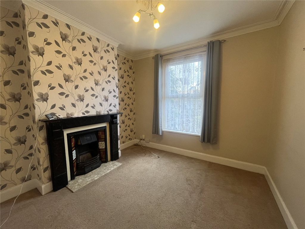 Property photo 2 of 13 Picture No. 28