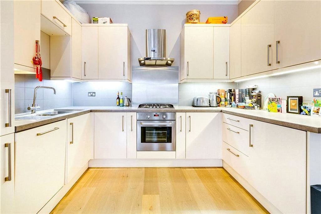 Property photo 3 of 6