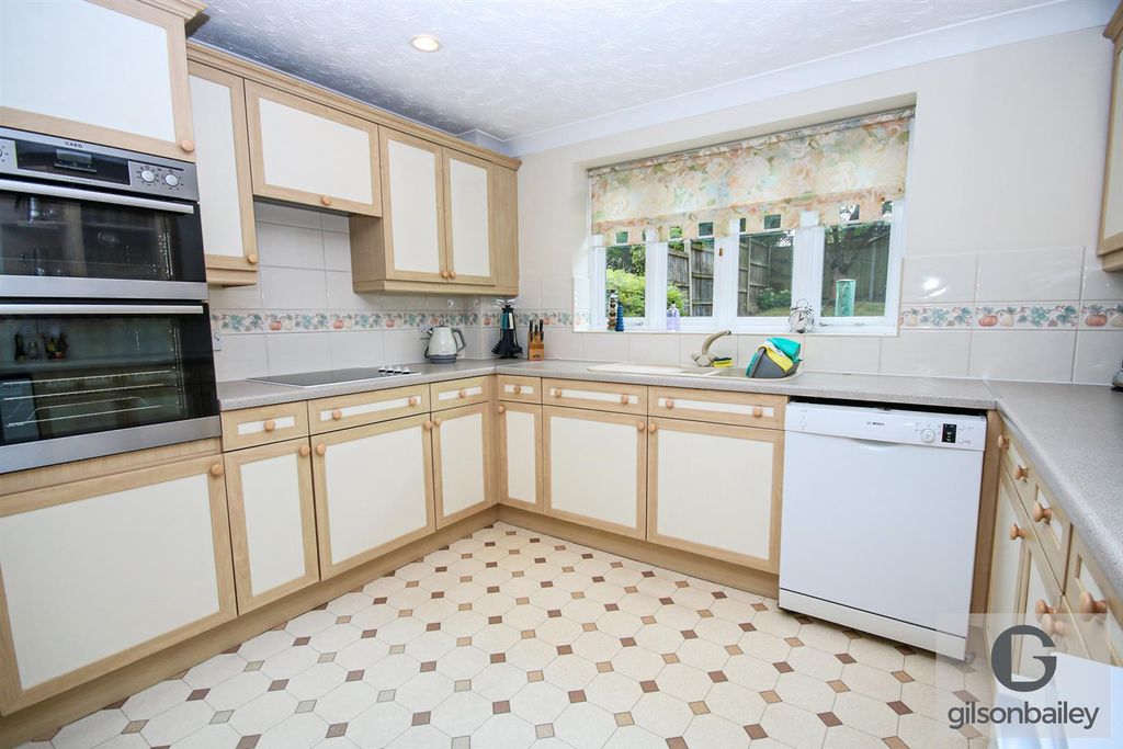 Property photo 3 of 25 Img_2495-2.Jpg