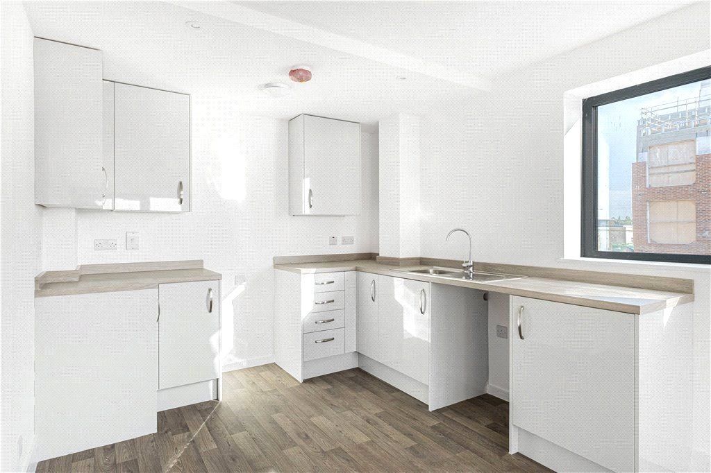 Property photo 2 of 12 Kitchen