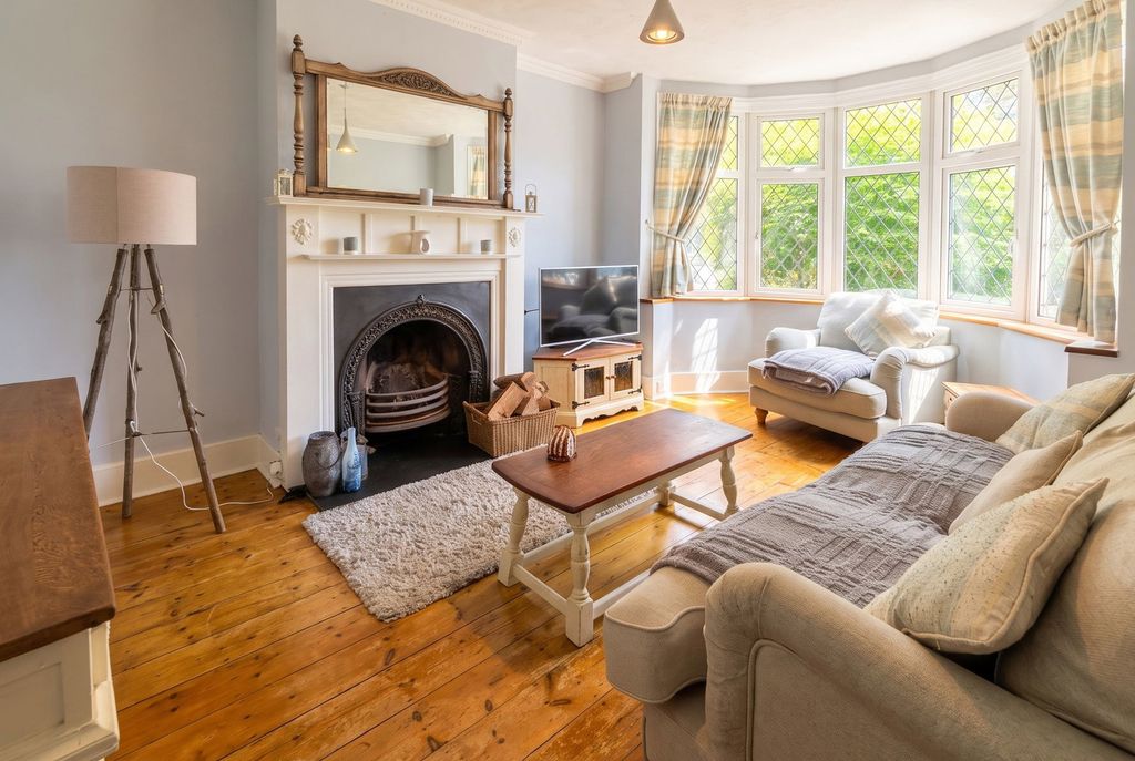 Property photo 2 of 16