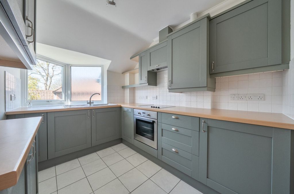 Property photo 2 of 14 Picture No. 29