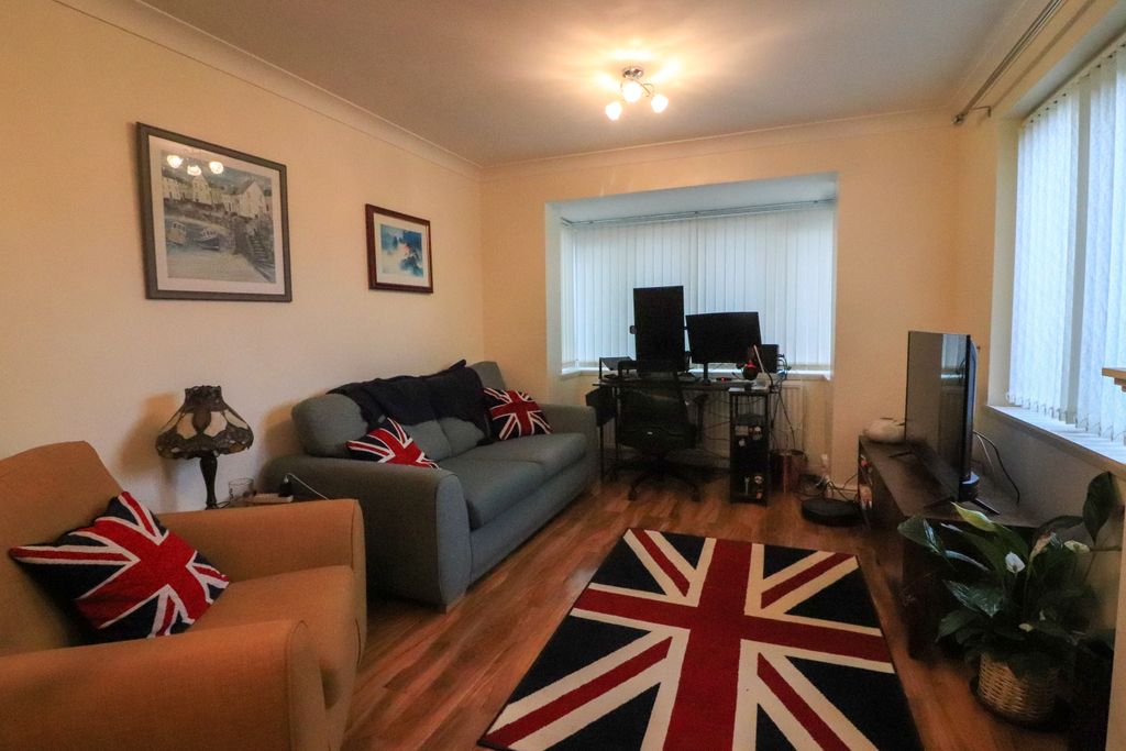 Property photo 3 of 9 Img_7394