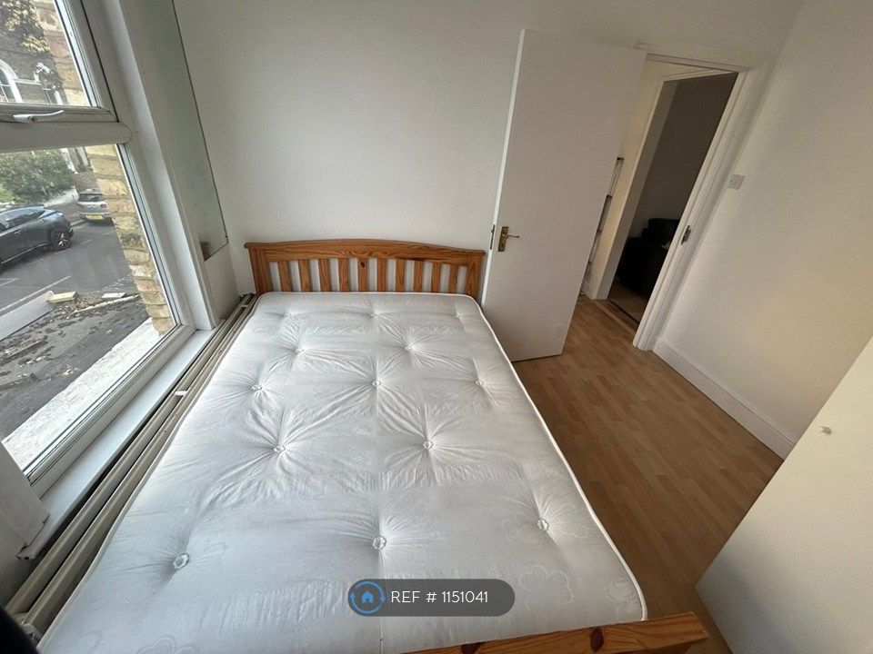 Property photo 1 of 14 Master Bedroom