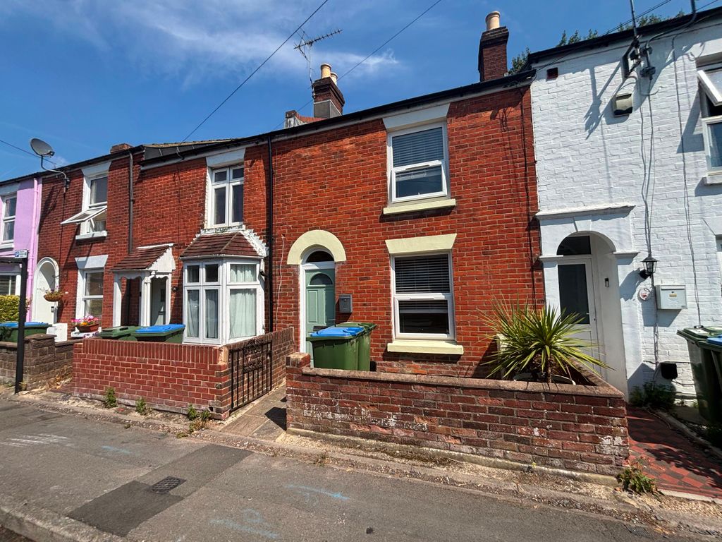 Property photo 2 of 11