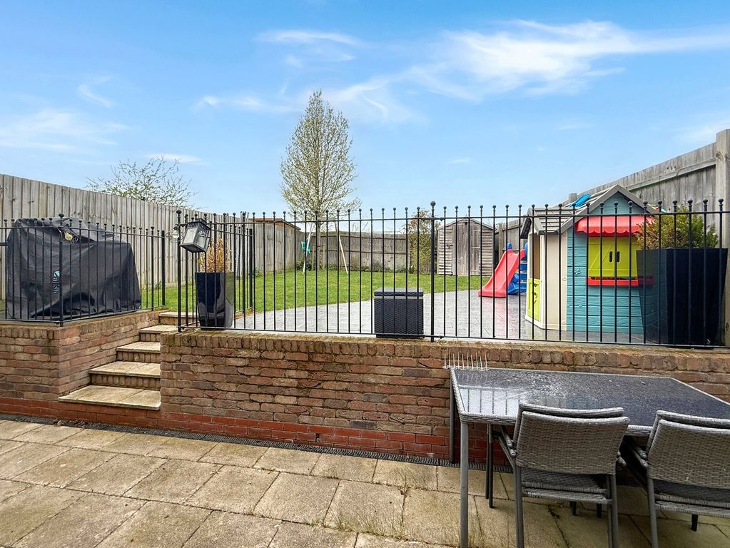 Property photo 3 of 17