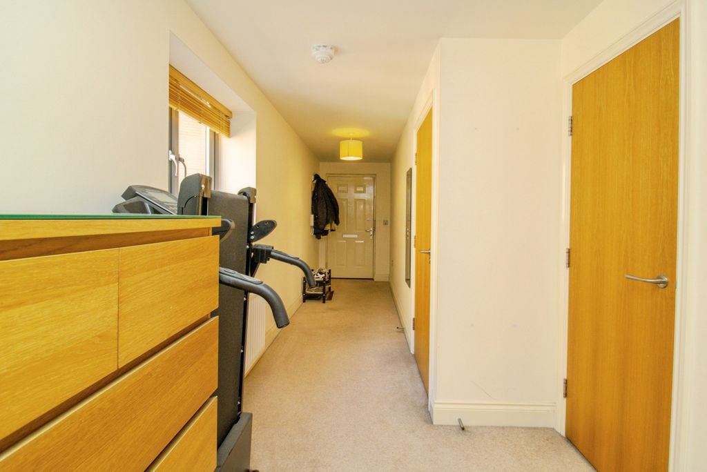 Property photo 2 of 16 Pbox-Img.Jpg