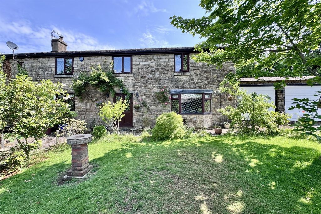 Property photo 1 of 36 (Main)