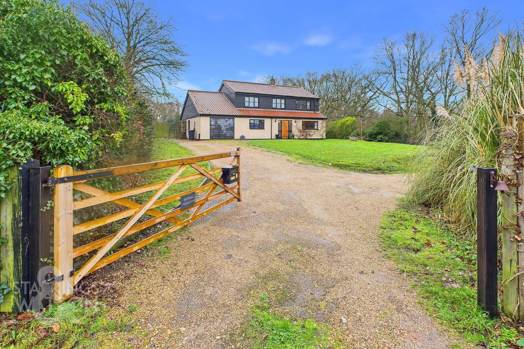 Property photo 1 of 40