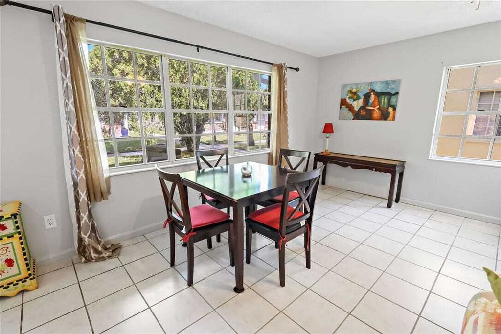 Property photo 3 of 26 <Alttext/>