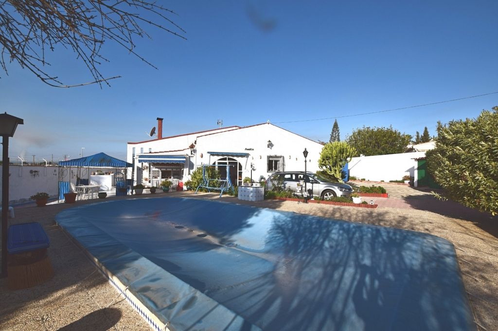 Property photo 1 of 20