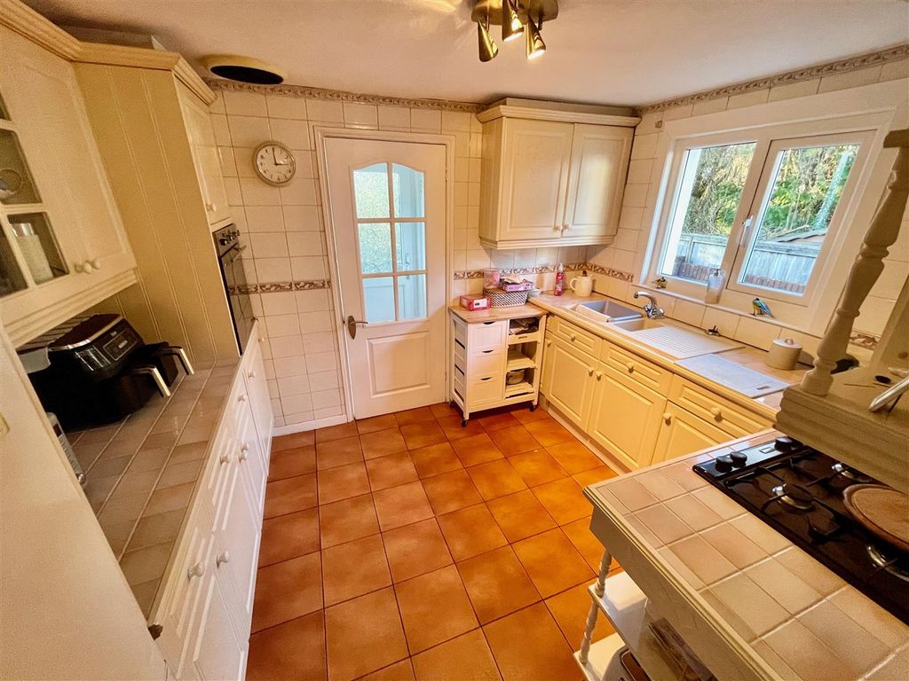 Property photo 3 of 19 Fullsizerender (5).Jpeg