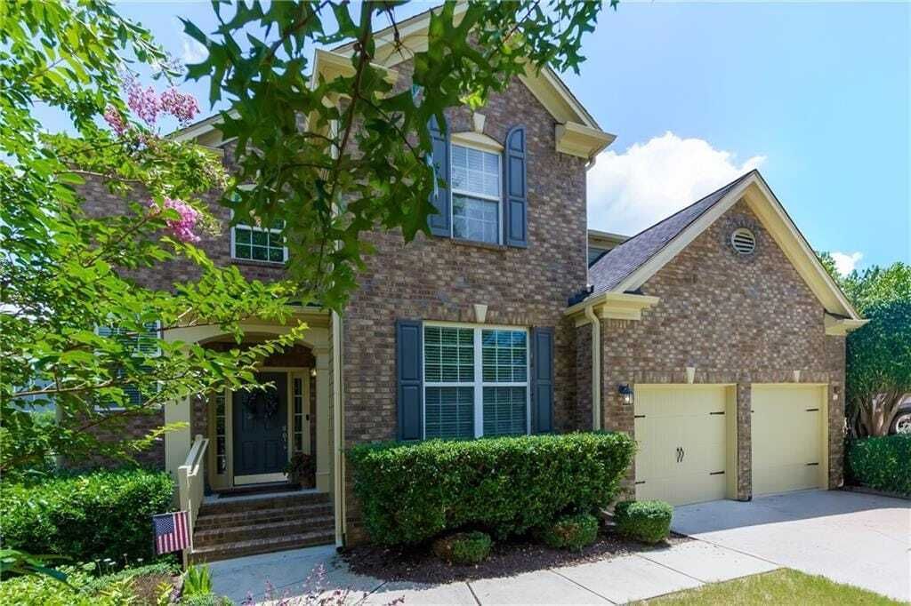 Property photo 1 of 28