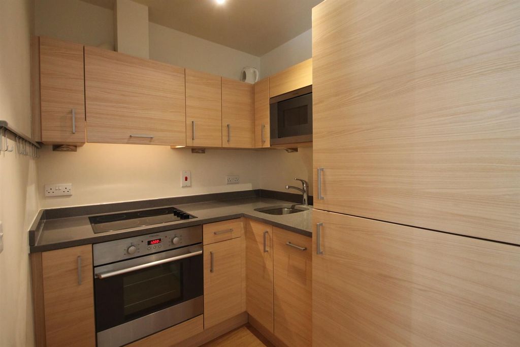 Property photo 2 of 5