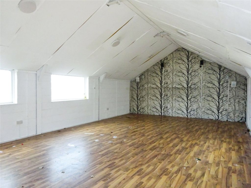 Property photo 3 of 8 Picture No. 03