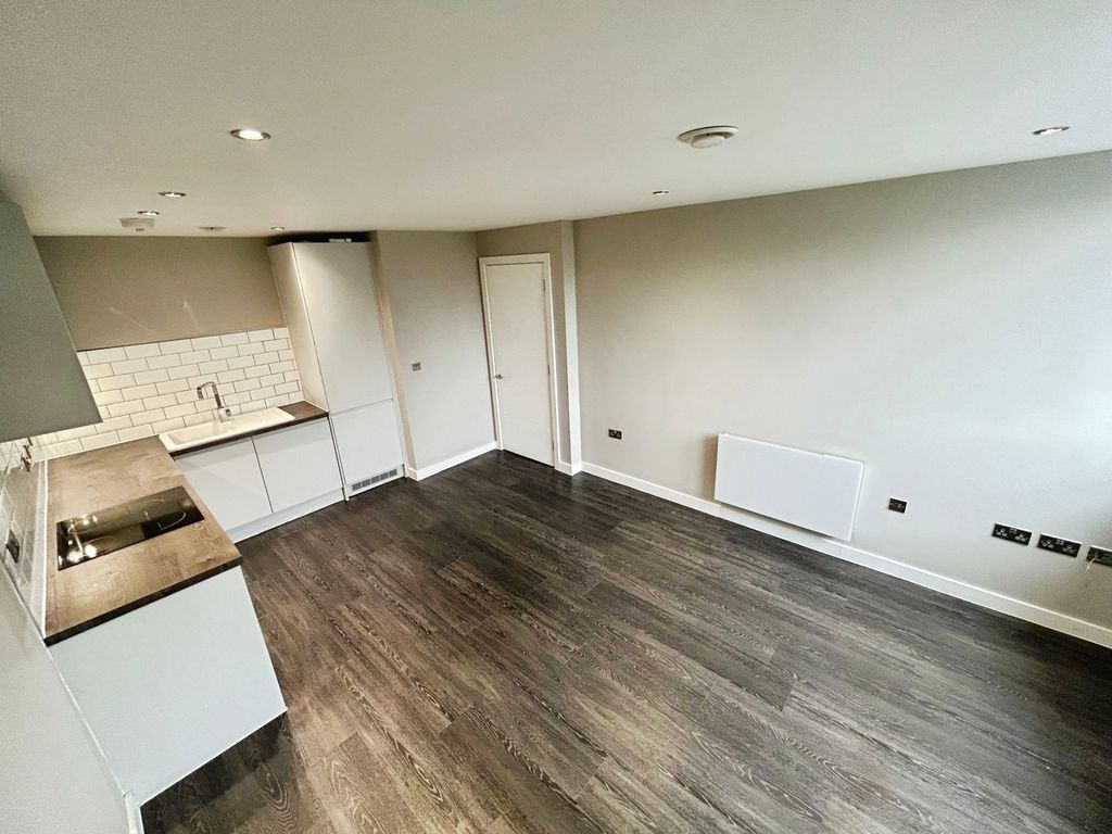 Property photo 3 of 9 Internal
