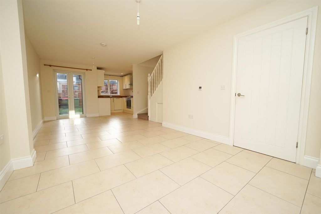 Property photo 2 of 12 Dsc06040.Jpg