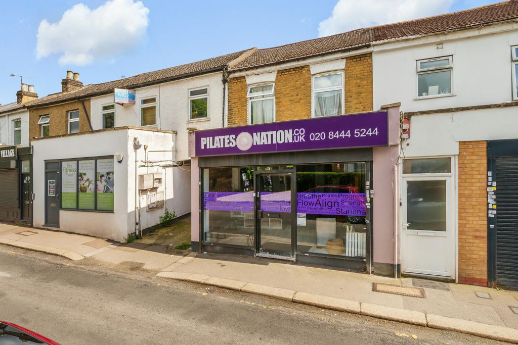 Property photo 1 of 10 6668228Edec4B1138961 2.Jpg