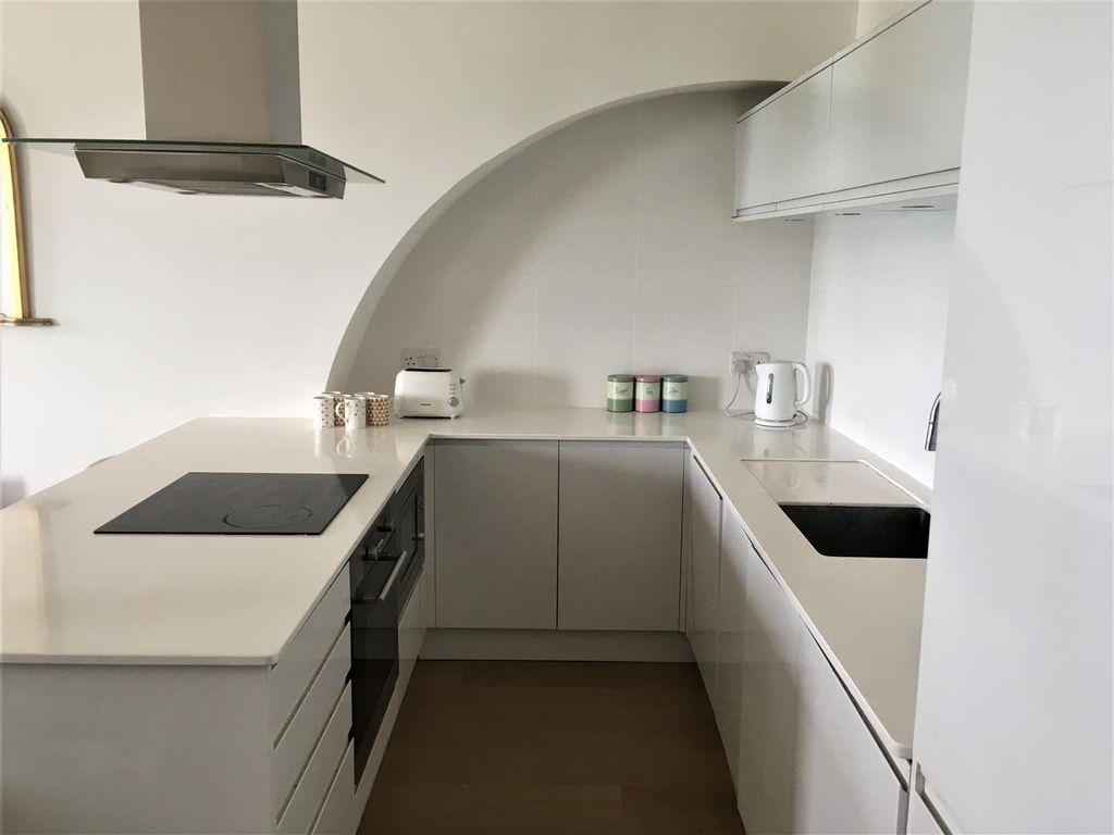 Property photo 3 of 15 Kitchen Area