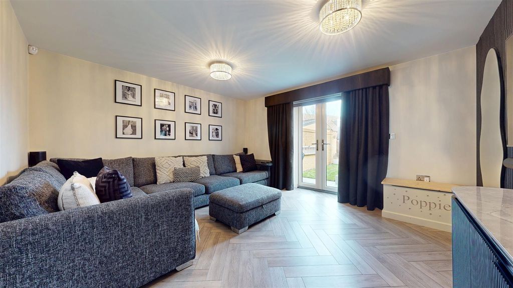 Property photo 3 of 19 12162025_093658.Jpg