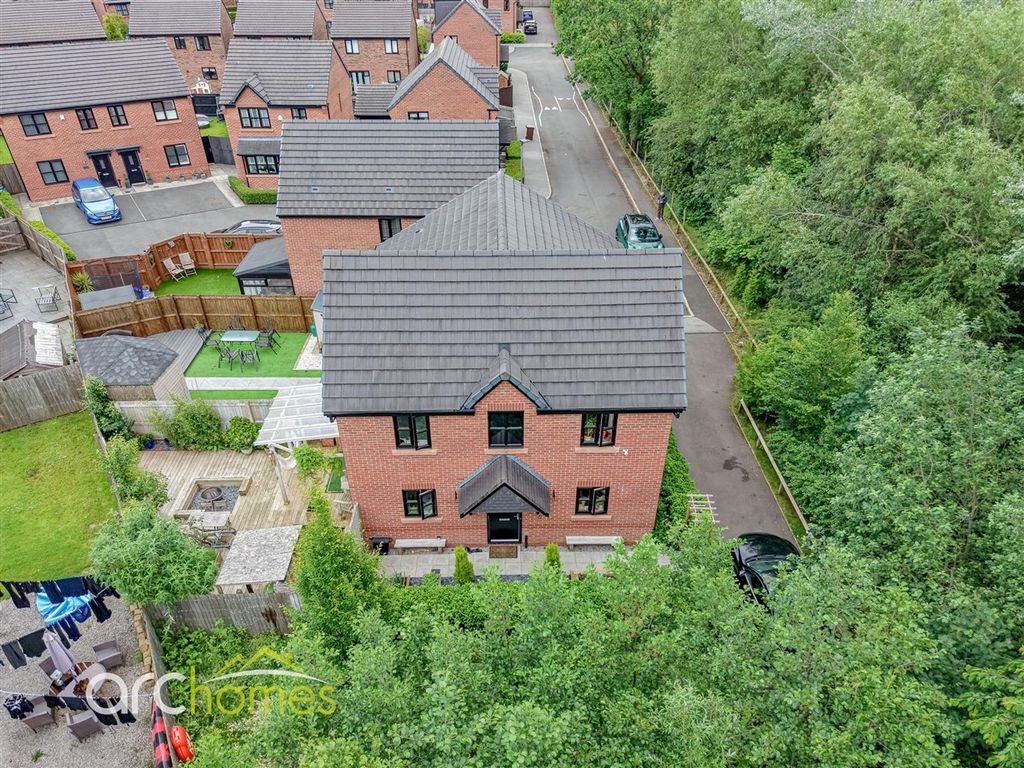 Property photo 1 of 26 Tiverton-1.Jpg