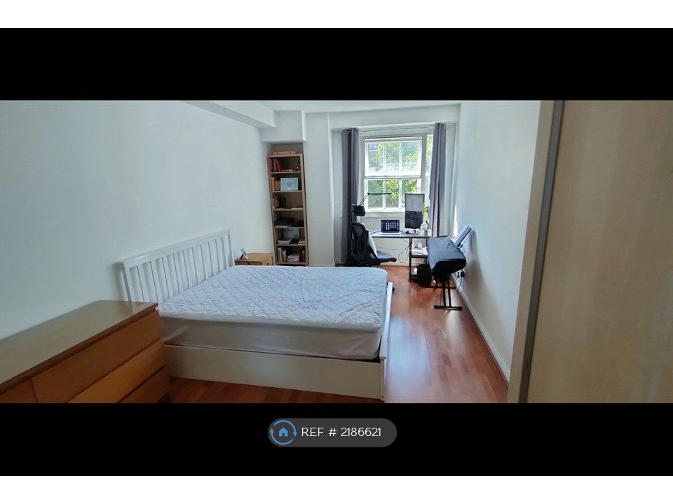 Property photo 1 of 10 En Suite