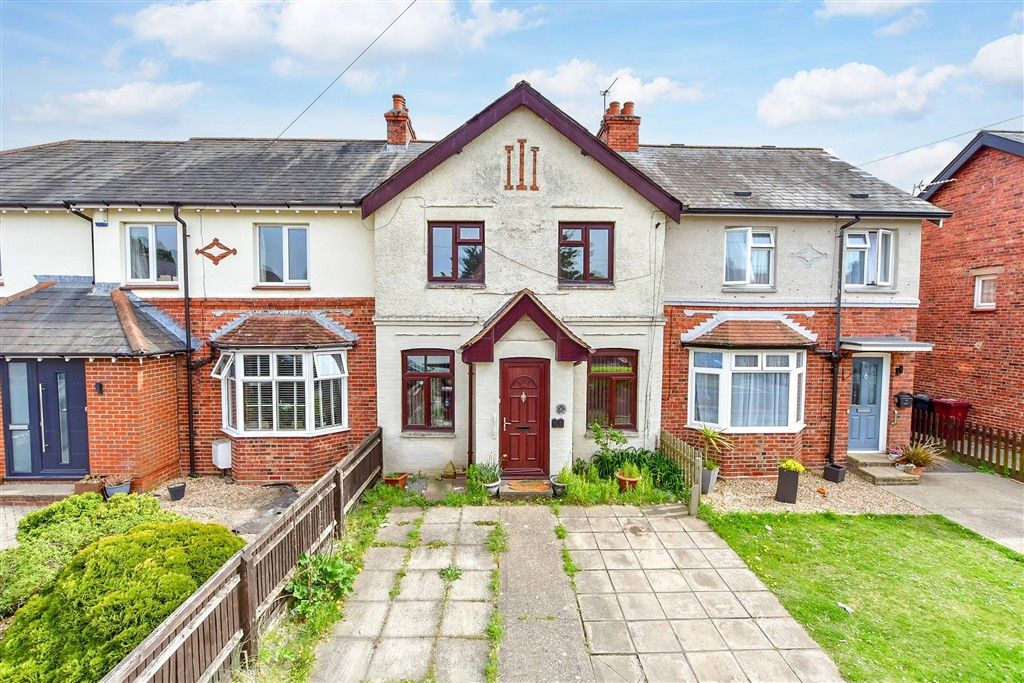 Property photo 3 of 8 External (Web)