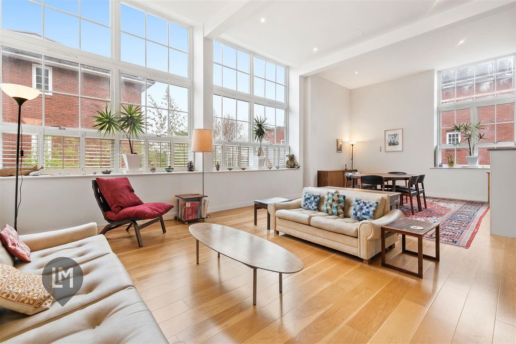 Property photo 2 of 6 Living/Dining/Kitchen