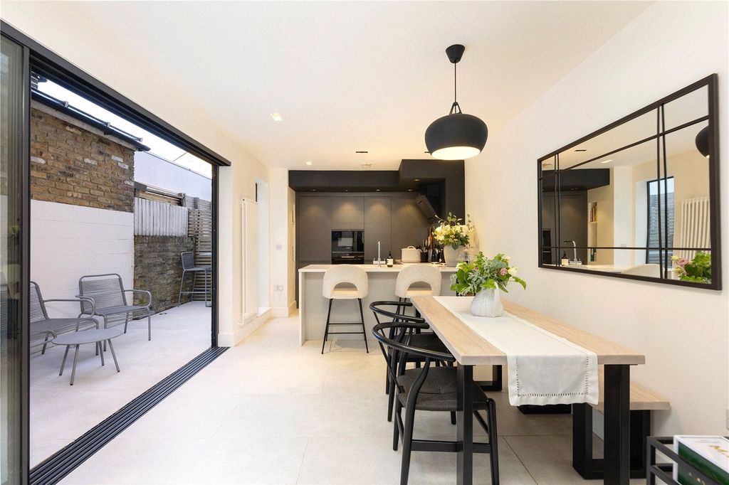 Property photo 1 of 7 Picture No. 04