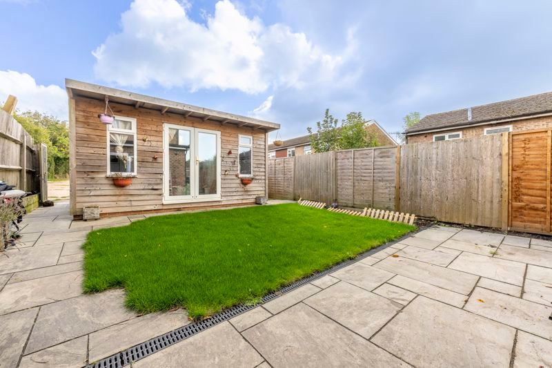 Property photo 2 of 19 Photo 28