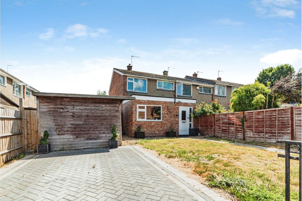 Property photo 1 of 17
