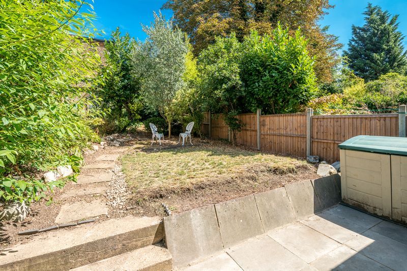 Property photo 1 of 11 Garden