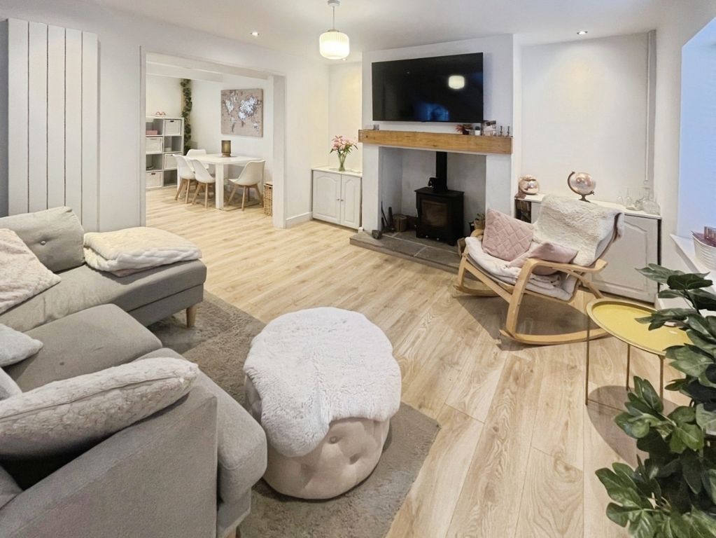 Property photo 2 of 15 Pbox-Img.Jpg