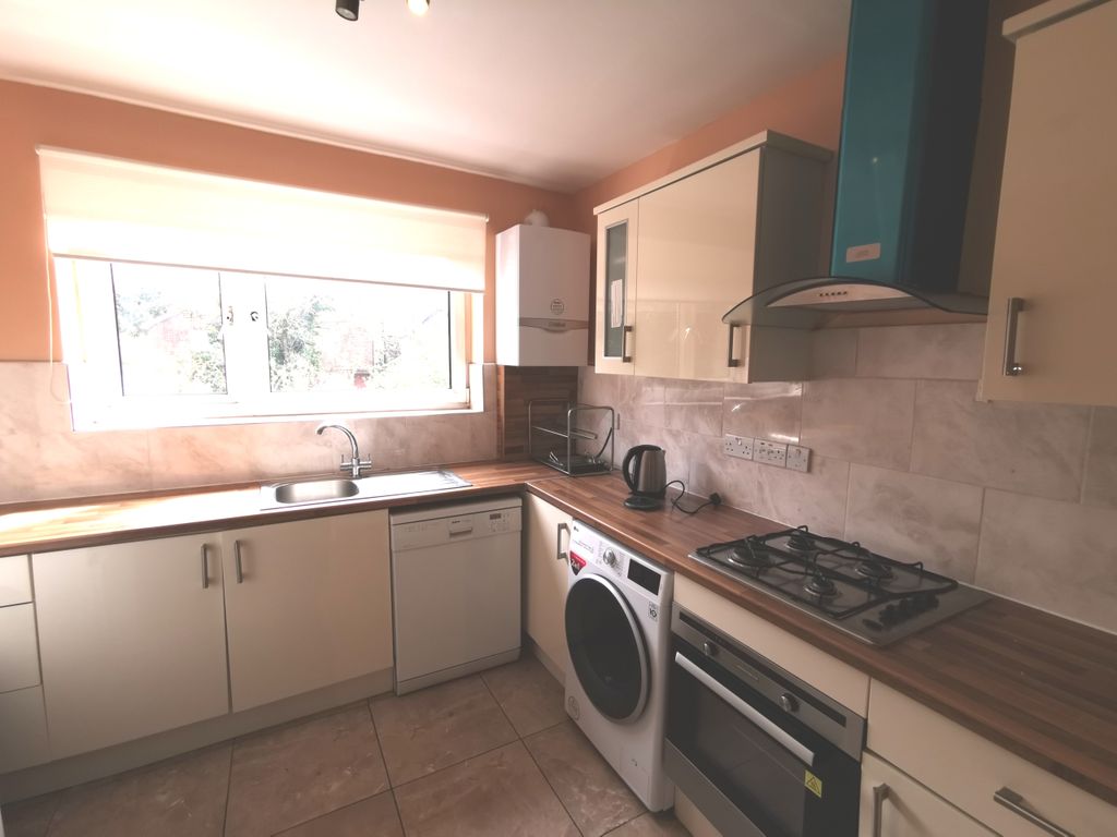 Property photo 2 of 5