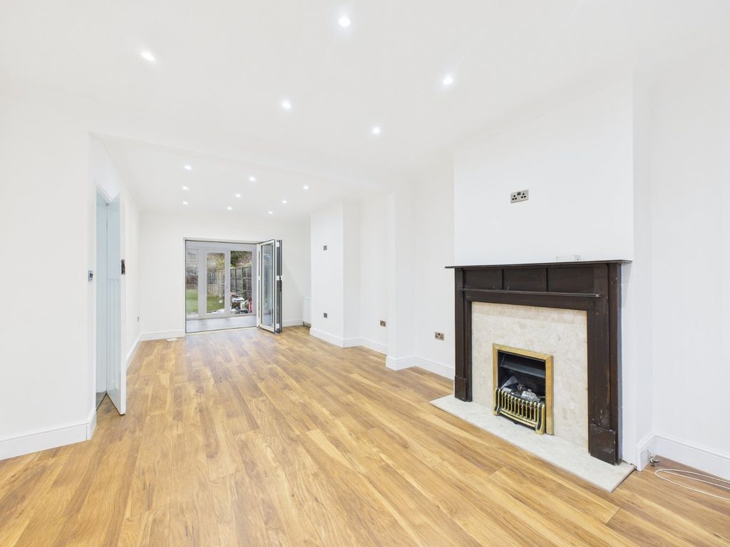 Property photo 3 of 12 Living Room