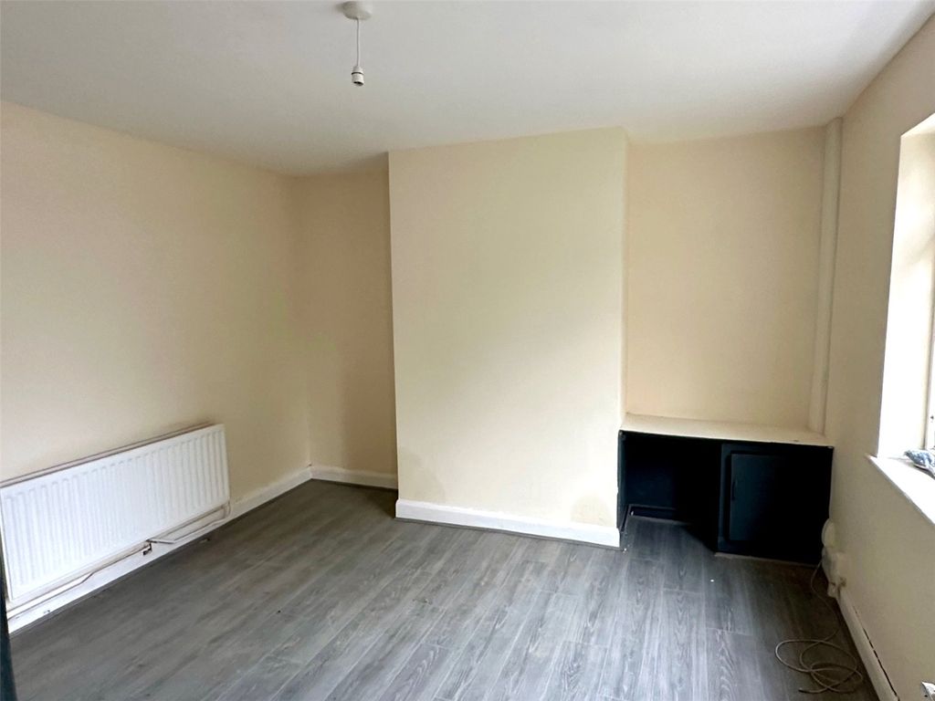 Property photo 2 of 12 Picture No. 03