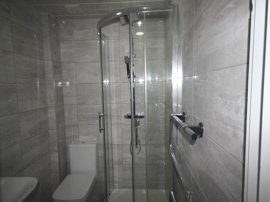 Property photo 3 of 4 028
