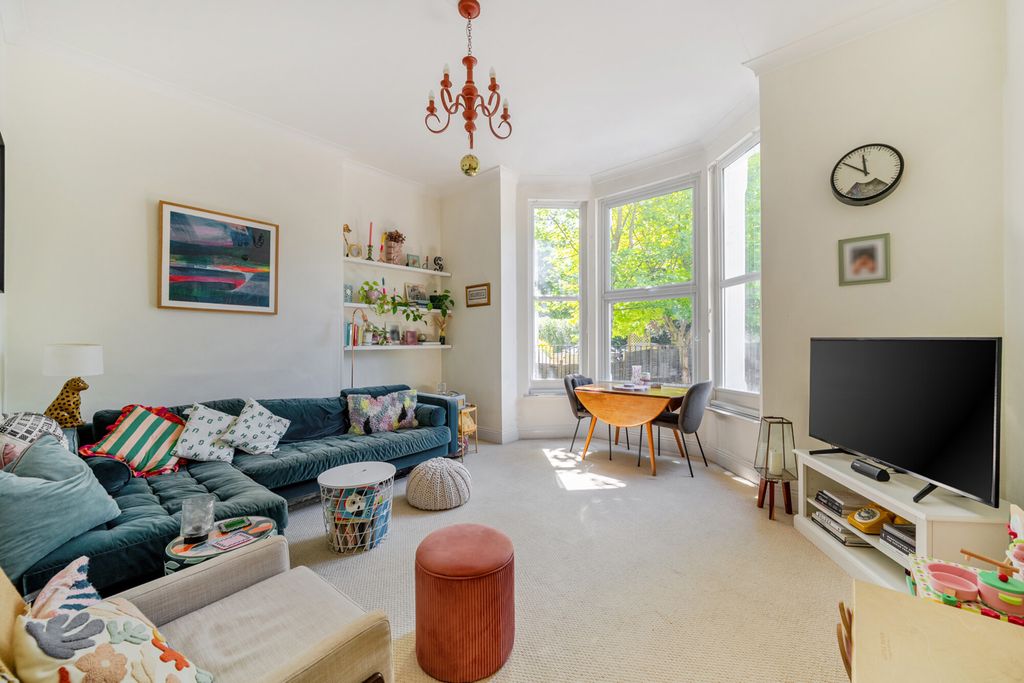 Property photo 2 of 15 1457352-10-6A0313...