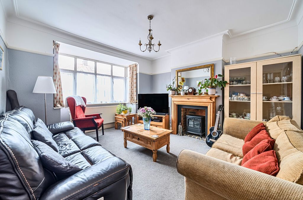 Property photo 2 of 17 Reception Room