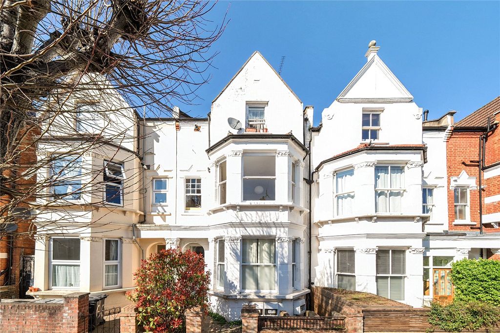 Property photo 1 of 17 Picture No. 03