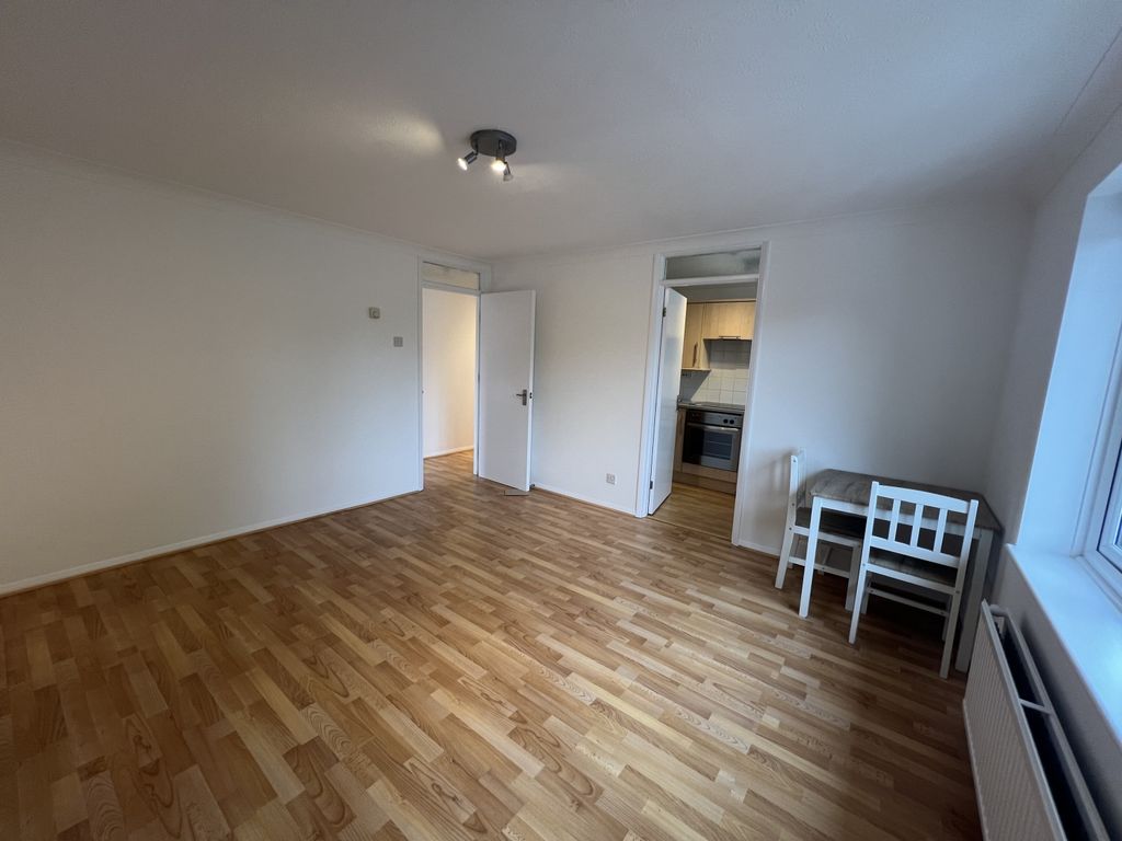 Property photo 2 of 11 Img_9567