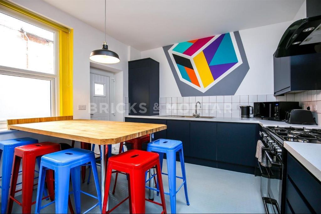 Property photo 2 of 13 Gaa8Ef2Gc0Yxh7Pmpvc5Ww.Png