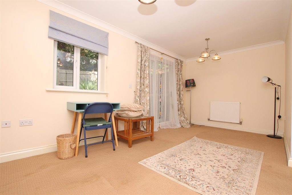 Property photo 3 of 14 Living Dining Room.Jpg