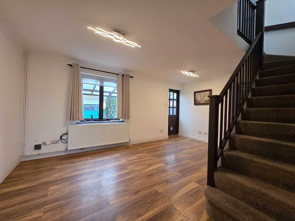 Property photo 2 of 15 27.Jpg