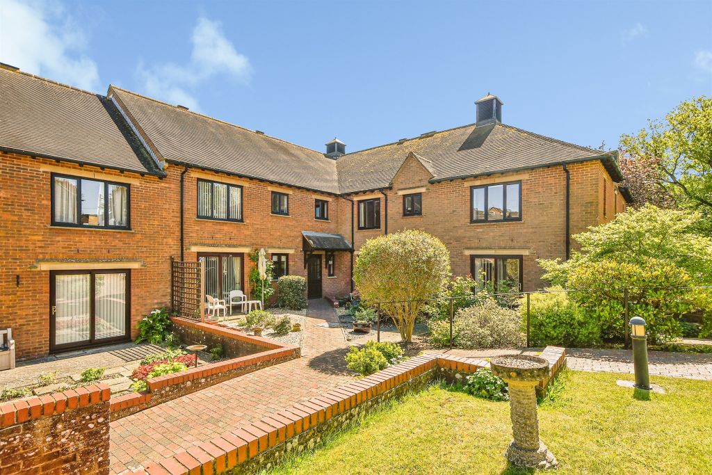 Property photo 1 of 17