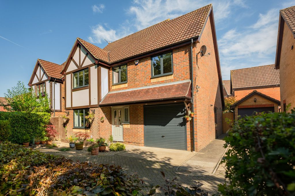 Property photo 1 of 24