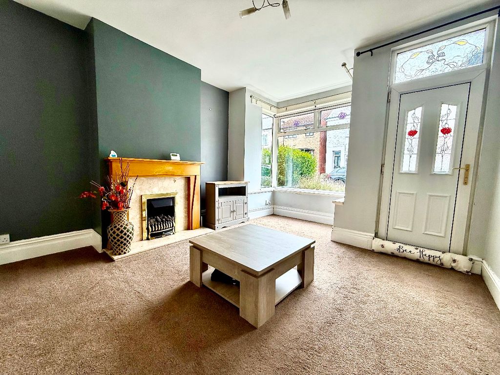 Property photo 2 of 20