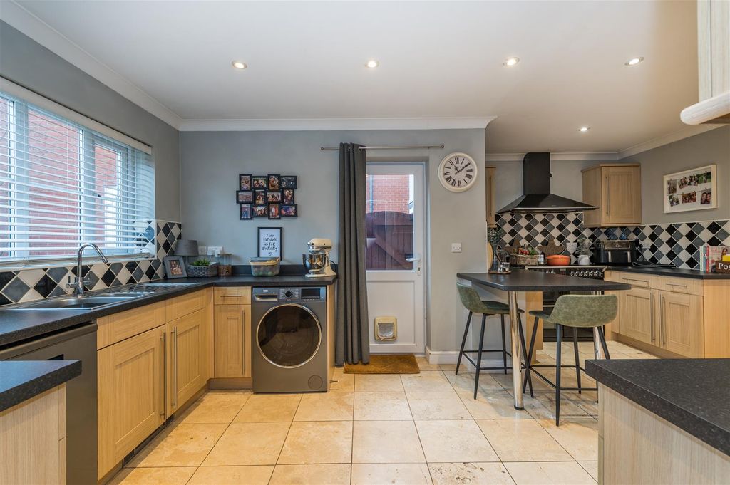 Property photo 3 of 27 No1_11.Jpg